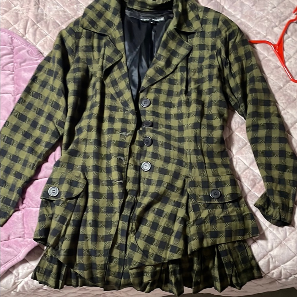 90s/Y2K Betsey Johnson Plaid Green and Black Women's Jacket and Skirt Set